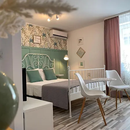 Apartment Romantic